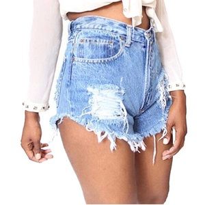 Small jean shorts high waitsted